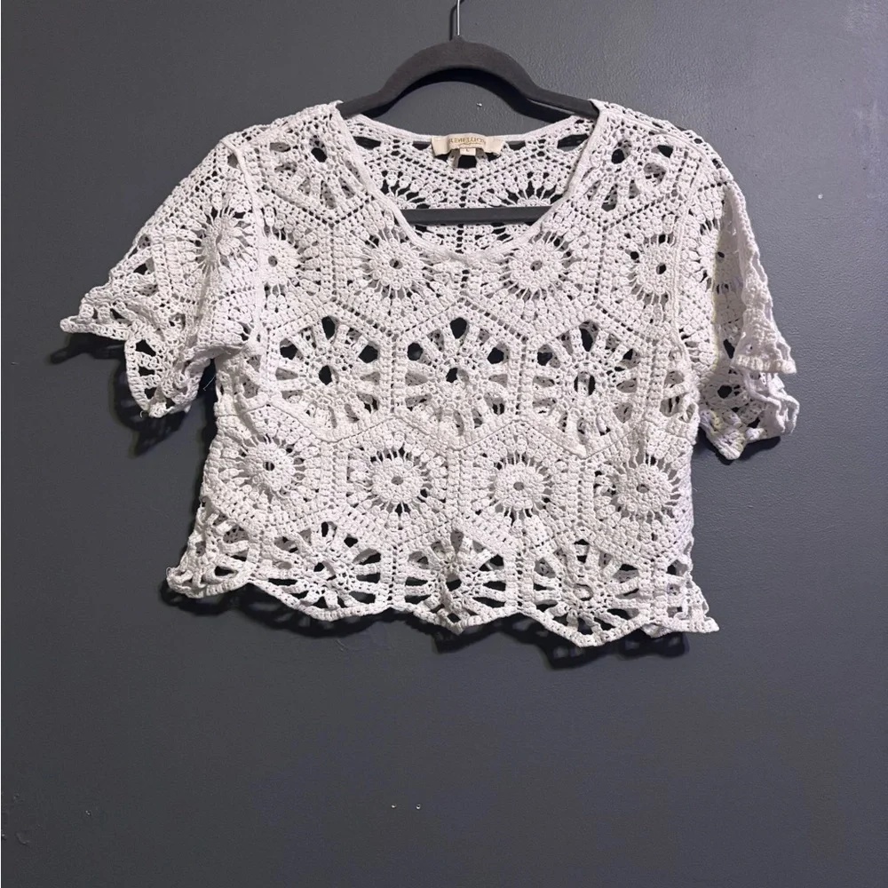 Rebellion 100% cotton white crochet boho crop top size large - Picture 1 of 4